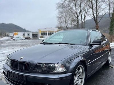 Grau Gebraucht 2000 BMW 320 M Sport Coupé | 3.999 € (Guter Preis)