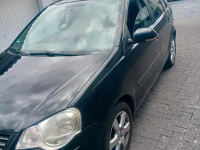 Gebraucht VW Polo 85 PS (62 kW) 2009 Schwarz Kleinwagen