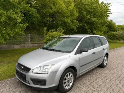 Gebraucht Ford Focus 101 PS (74 kW) 2005 Silber Kombi