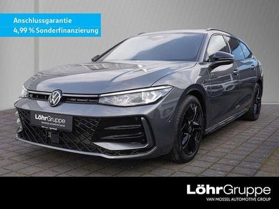 Usata VW Passat R-line 193 CV (141 kW) 2025 Grigio Station wagon