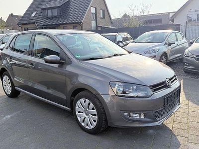 Usado VW Polo Team 86 HP (63 kW) 2010 Cinzento Citadino