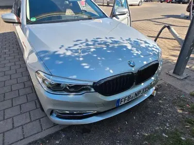 Gebraucht BMW 530 252 PS (185 kW) 2019 Silber Limousine
