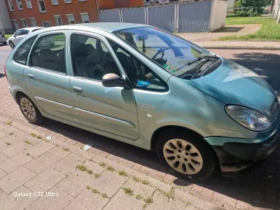 Gebraucht Citroën Xsara Picasso 115 PS (84 kW) 2006 Grün Van / Kleinbus