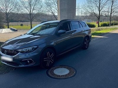 Gebraucht Fiat Tipo Lounge 120 PS (88 kW) 2017 Grau Kombi