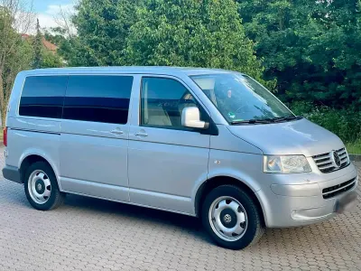 Gebraucht VW Caravelle 131 PS (96 kW) 2009 Grau Van