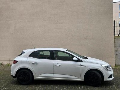 Gebraucht Renault Mégane IV Experience 101 PS (74 kW) 2017 Weiß Limousine