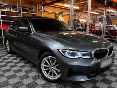 Używany BMW 320 Sport Line 190 KM (139 kW) 2019 Szary Sedan/Limuzyna