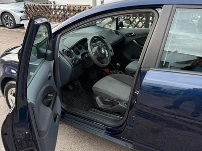 Second-hand Seat Altea 102 CP (75 kW) 2008 Albastru Berlinǎ