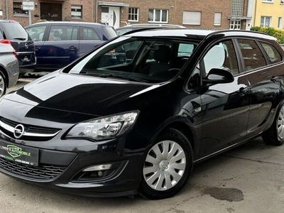 gebraucht Opel Astra Sports Tourer Edition*Klima*Navi*Pdc*Ahk