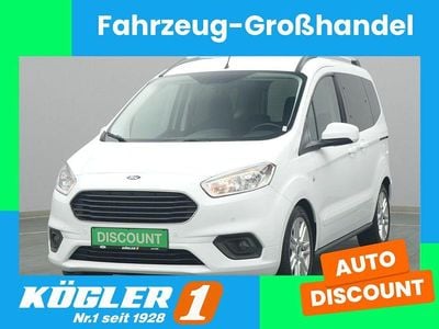 Weiß Gebraucht 2021 Ford Tourneo Courier Titanium Van / Kleinbus | 6.200 € (Etwas zu teuer)