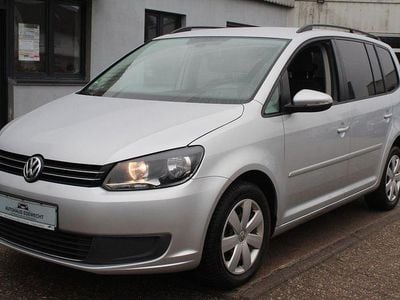 Gebraucht VW Touran Comfortline 140 PS (102 kW) 2014 Silber Van / Kleinbus