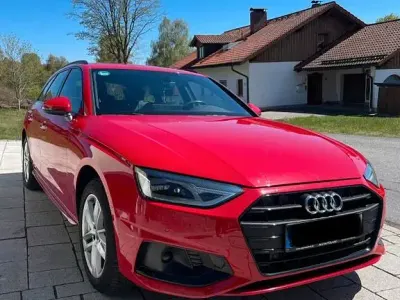Gebraucht Audi A4 Advanced 163 PS (119 kW) 2021 Rot Kombi