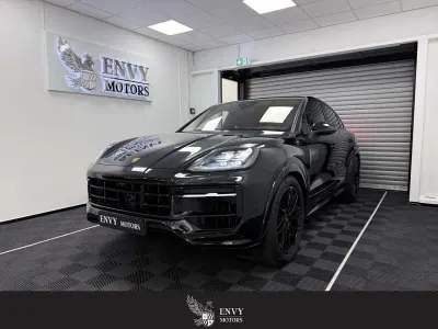 Gebraucht Porsche Cayenne Coupe 475 PS (349 kW) 2024 Chromitschwarz Coupé
