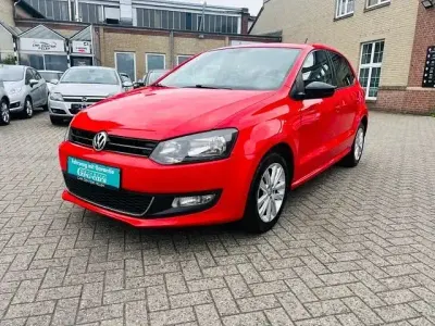 Używany VW Polo Style 69 KM (50 kW) 2012 Czerwony Hatchback