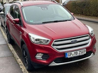 Rot Gebraucht 2018 Ford Kuga Titanium SUV | 11.200 € (Guter Preis)