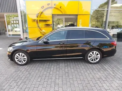 Gebraucht Mercedes C220 Avantgarde 194 PS (142 kW) 2019 Obsidianschwarz  metalliclack Kombi