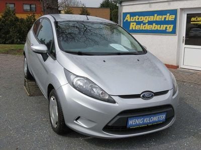 Usata Ford Fiesta Trend 82 CV (60 kW) 2009 Argento Utilitaria