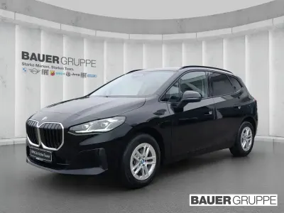 Neu BMW 218 Active Tourer 150 PS (110 kW) 2026 Schwarz Van / Kleinbus