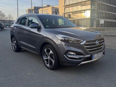 Gebraucht Hyundai Tucson Premium 141 PS (103 kW) 2016 Grau SUV