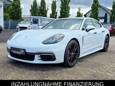 Porsche Panamera 4