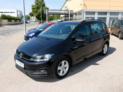 Gebraucht VW Touran Trendline 116 PS (85 kW) 2018 Schwarz Van / Kleinbus