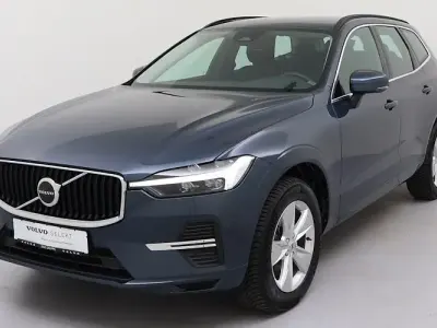 Begagnad Volvo XC60 Core 197 HK (144 kW) 2023 Blå SUV
