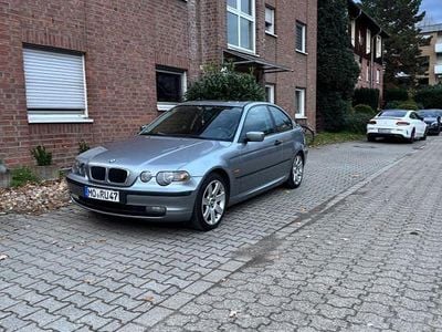 Gebraucht BMW 320 150 PS (110 kW) 2003 Silber Coupé