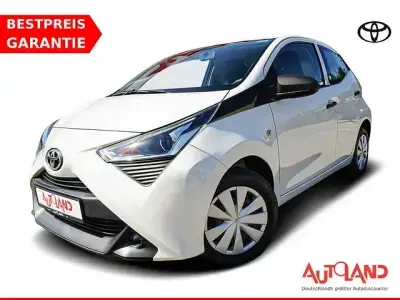 Gebraucht Toyota Aygo 72 PS (52 kW) 2019 Weiß Kleinwagen