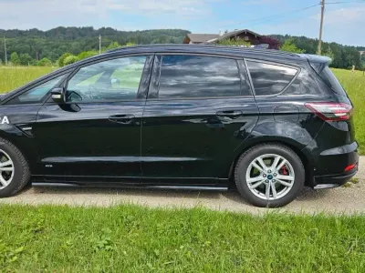 Gebraucht Ford S-MAX ST-Line 190 PS (139 kW) 2022 Obsidianschwarz metallic Van / Kleinbus