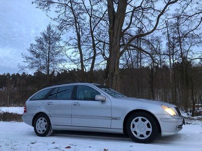 Gebraucht Mercedes C180 Avantgarde 143 PS (105 kW) 2003 Silber Kombi