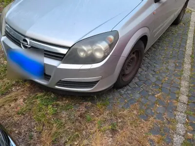 Gebraucht Opel Astra Sport 125 PS (91 kW) 2004 Silber Limousine