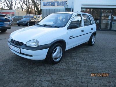 Second-hand Opel Corsa 60 CP (44 kW) 1994 Alb Hatchback