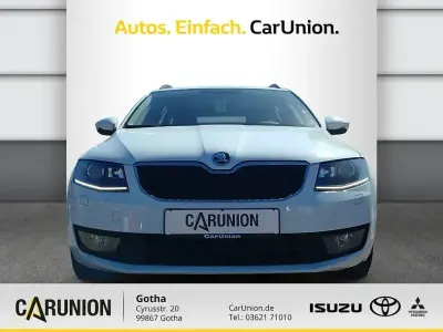 Gebraucht Skoda Octavia Joy 150 PS (110 kW) 2016 Laser white Kleinwagen