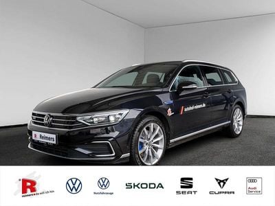 Schwarz Gebraucht 2023 VW Passat GTE Kombi | 32.490 € (Teuer)
