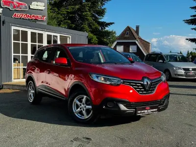 Gebraucht Renault Kadjar Life 131 PS (96 kW) 2015 Rot SUV