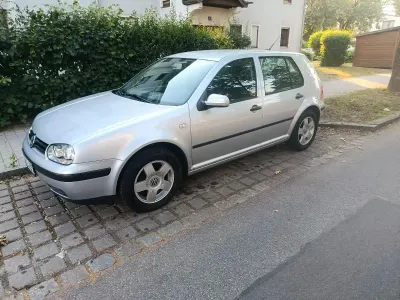 Gebraucht VW Golf IV 70 PS (51 kW) 2002 Silber Kleinwagen