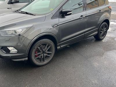 Schwarz Gebraucht 2019 Ford Kuga ST-Line SUV | 13.990 € (Guter Preis)