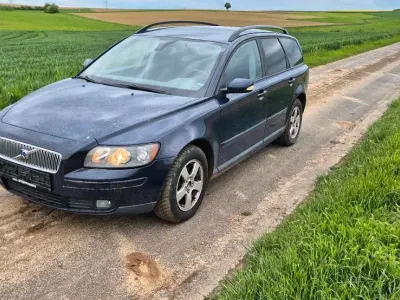 Gebraucht Volvo V50 106 PS (77 kW) 2005 Blau Kombi