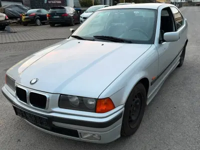 Gebraucht BMW 323 Compact 170 PS (125 kW) 1998 Silber Kleinwagen