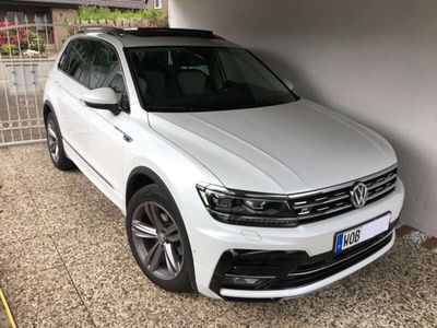 gebraucht VW Tiguan TDI Highline DSG 2x R-Line 4M TOP AHK 19" NAV LED