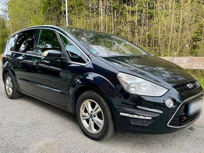 Usata Ford S-MAX Titanium 140 CV (102 kW) 2011 Nero Monovolume