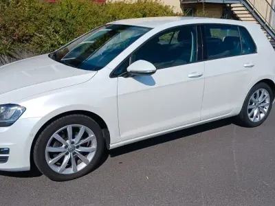 Gebraucht VW Golf VII Highline 150 PS (110 kW) 2013 Weiß Limousine