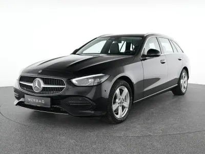 Gebraucht Mercedes C300e Avantgarde 204 PS (150 kW) 2023 Schwarz Limousine