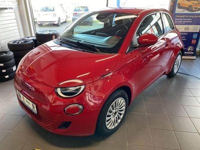 Gebraucht Fiat 500e Red 86 kW (118 PS) 2023 Rot Kleinwagen