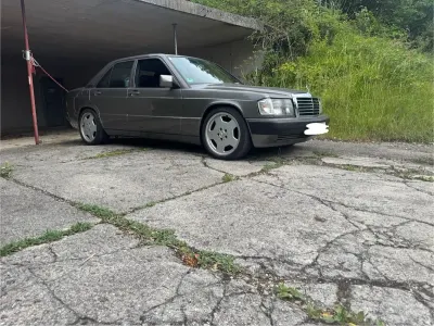 Gebraucht Mercedes 190 160 PS (117 kW) 1989 Grau Limousine