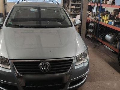 Gebraucht VW Passat 140 PS (102 kW) 2007 Blau Kombi
