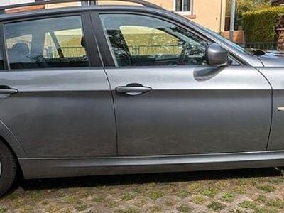Usata BMW 320 Comfort Edition 177 CV (130 kW) 2010 Grigio Station wagon