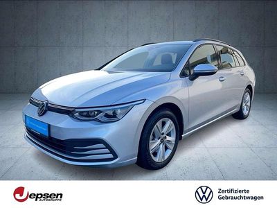 Begagnad VW Golf VIII Life 131 HK (96 kW) 2023 Silver Kombi