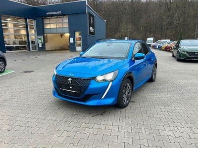 Blau Gebraucht 2022 Peugeot e-208 Allure Kleinwagen | 16.990 € (Fairer Preis)