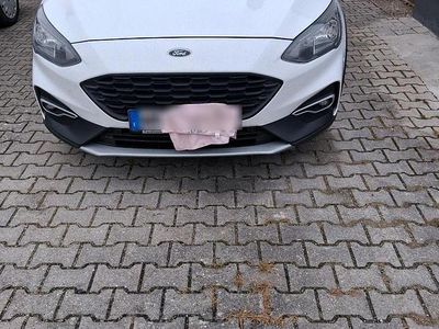 Weiß Gebraucht 2020 Ford Focus Active Kombi | 14.850 € (Etwas zu teuer)